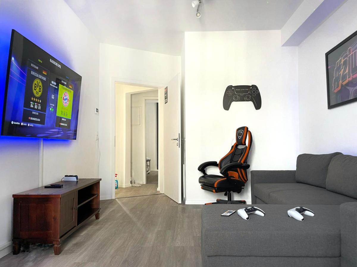 Jaybnb - Gaming Apartment Ps5 65 Zoll 4K Tv Wohnung Mit Balkon Dortmund Buitenkant foto