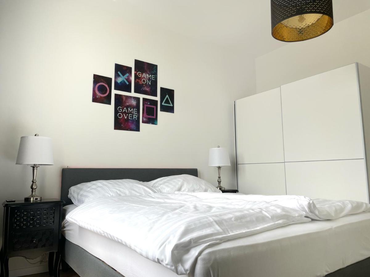 Jaybnb - Gaming Apartment Ps5 65 Zoll 4K Tv Wohnung Mit Balkon Dortmund Buitenkant foto
